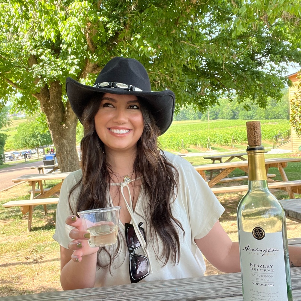 Meet your Posher, Lana